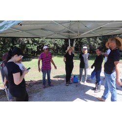 Oficina de hortas comunitárias no Horto Municipal em parceria com a Itaipu